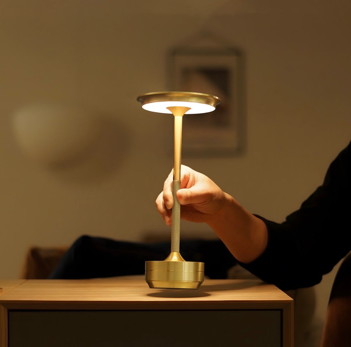 Elegant touchlampa – stämningsfull belysning var du vill