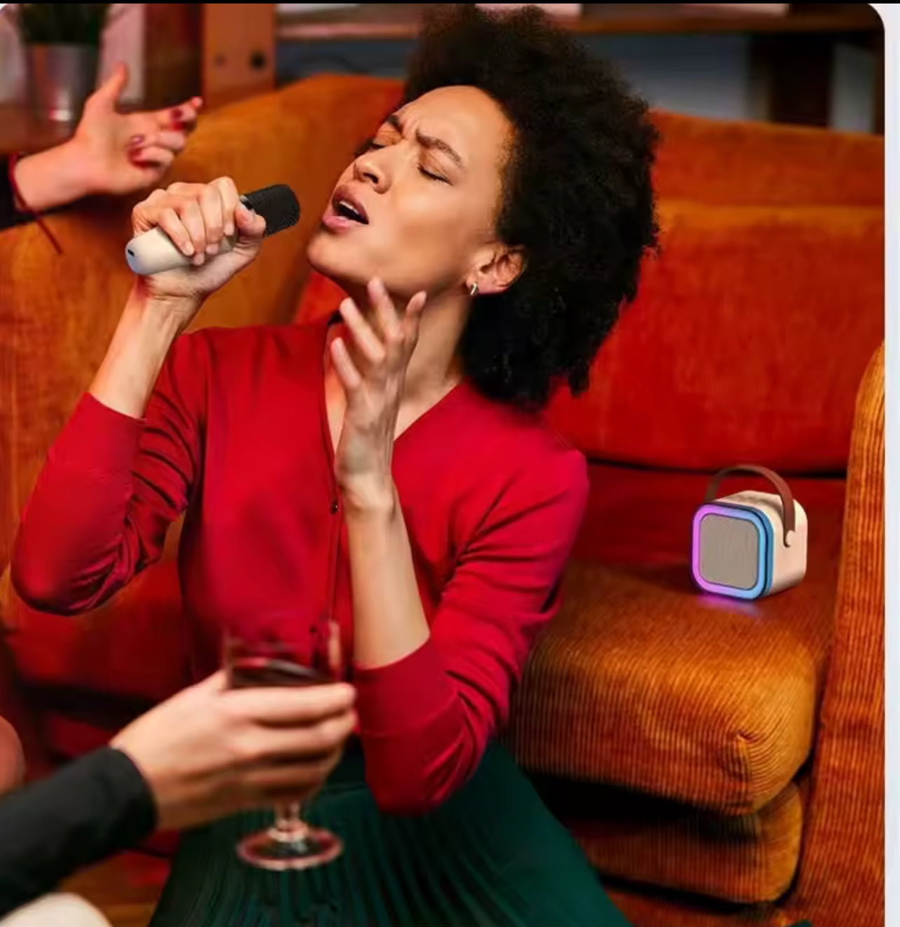 Bärbart Karaoke-Set med Högtalare och Mikrofon – LED-lampor och Separata Röstkanaler för Barn